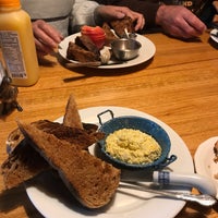 4/28/2019 tarihinde Annette W.ziyaretçi tarafından Five Points Bakery &amp;amp; Toast Cafe'de çekilen fotoğraf