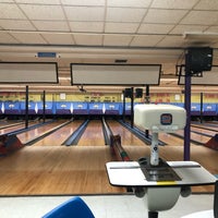 Photo taken at Stoneleigh Lanes by Cori A. R. on 5/29/2019