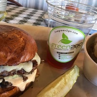 Foto diambil di green2Go Burgers Salads &amp;amp; Bowls - Brea oleh Mike pada 1/26/2017