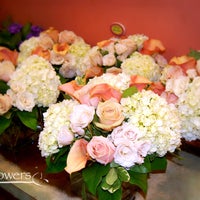 Das Foto wurde bei York Flowers - Washington von York Flowers - Washington am 9/18/2014 aufgenommen