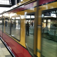 Photo taken at Gleis 5/6 (S-Bahn) by Rollo W. on 9/11/2017