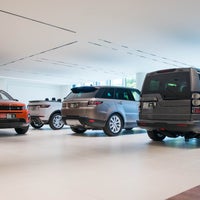 Foto tomada en Land Rover Honolulu  por Land Rover Honolulu el 1/4/2017