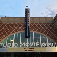 Photo taken at Studio Movie Grill Arlington Highlands by Alvin W. on 5/16/2018