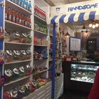 Photo taken at Handsome Dan&amp;#39;s by Mia S. on 4/14/2017