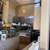 Photo taken at Crepevine by Axel L. on 8/11/2019
