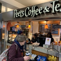 Foto tomada en Peet&amp;#39;s Coffee &amp;amp; Tea  por Axel L. el 1/6/2019