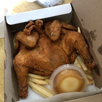 Photo taken at Arnold&amp;#39;s Fried Chicken by Pheobe T. on 10/7/2018