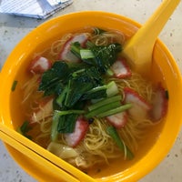 Photo taken at Quan Kee Wanton Noodles by Pheobe T. on 7/26/2017