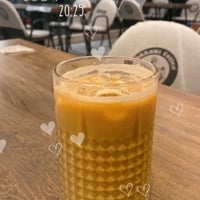 Foto diambil di The Lukkans Coffee oleh Tly Ö. pada 8/16/2022