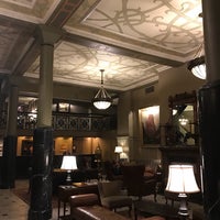 รูปภาพถ่ายที่ The Oxford Hotel โดย Kristen S. เมื่อ 2/11/2017