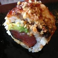 2/12/2013 tarihinde Yezel R.ziyaretçi tarafından IMURA Japanese Restaurant'de çekilen fotoğraf