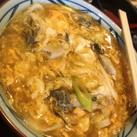 Photo taken at 丸亀製麺 松山店 by きょう on 12/2/2018