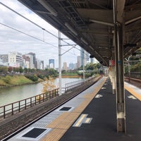 Photo taken at JR 1-2番線ホーム by usop on 11/8/2020