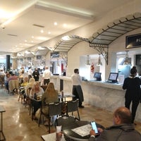 2/5/2022に.jpgがGourmand Food Hallで撮った写真