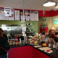 รูปภาพถ่ายที่ Mobius Coffeehouse โดย TheSquirrel เมื่อ 11/16/2012