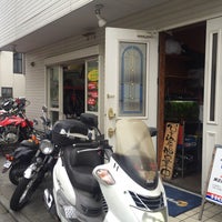 Photo taken at モトショップ・ストラーダ motoshop strada by 緋緒 on 6/28/2016