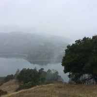 Das Foto wurde bei Lake Sonoma Winery von Sandra G. am 11/20/2017 aufgenommen