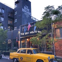 Foto tirada no(a) The Box House Hotel por Sandra G. em 9/12/2020