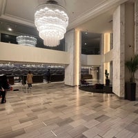 Photo taken at Sheraton Gateway Los Angeles Hotel by Mina B. on 1/10/2023