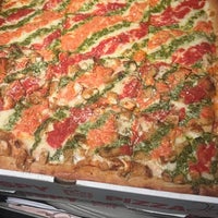 12/1/2022にMina B.がKrispy Pizzaで撮った写真