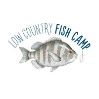 Foto tirada no(a) Low Country Fish Camp por Mark S. em 4/19/2016