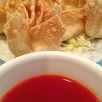 12/22/2012 tarihinde Matt S.ziyaretçi tarafından Hunan Chinese Restaurant'de çekilen fotoğraf