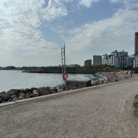 Photo taken at Eiranranta by Daniel N. on 8/28/2022