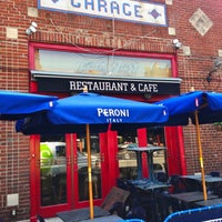 7/22/2013 tarihinde The Corcoran Groupziyaretçi tarafından Garage Restaurant &amp;amp; Cafe'de çekilen fotoğraf