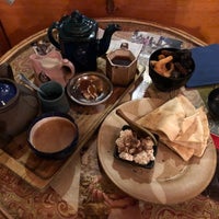 12/22/2018 tarihinde Negar G.ziyaretçi tarafından Dobra Tea'de çekilen fotoğraf