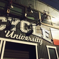Das Foto wurde bei Cycle University von steve m. am 3/23/2013 aufgenommen