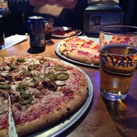 Das Foto wurde bei Local Joe&#39;s Pizza and Delivery von Melissa K. am 1/26/2013 aufgenommen