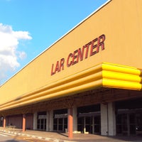 Das Foto wurde bei Shopping Lar Center von Shopping Lar Center am 10/24/2014 aufgenommen