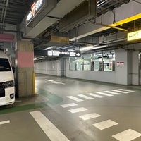 Photo taken at Haneda Airport Parking (P4) by 酔涼 on 5/18/2023