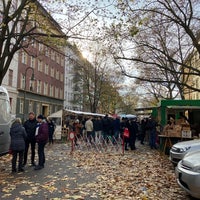 Photo taken at Wochenmarkt am Kollwitzplatz by Martin S. on 11/19/2022