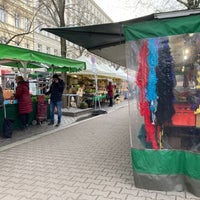 Photo taken at Wochenmarkt am Maybachufer by Martin S. on 4/8/2022
