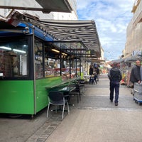 รูปภาพถ่ายที่ Brunnenmarkt โดย Martin S. เมื่อ 9/21/2022