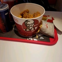 Photo taken at KFC by Giovanni on 4/16/2017