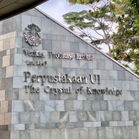 Photo taken at Perpustakaan Universitas Indonesia - Crystal of Knowledge by Budi P. on 1/31/2020