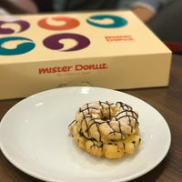 Photo taken at Mister Donut by Budi P. on 1/29/2017