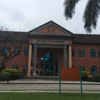 Photo taken at Biblioteca de Manguinhos by Vanessa S. on 11/1/2018