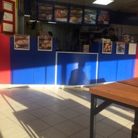 Photo taken at Domino&amp;#39;s Pizza by 🌜💫eyp💫🌛 on 4/23/2018