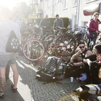9/29/2014 tarihinde Tortuga Cyclesziyaretçi tarafından Tortuga Cycles'de çekilen fotoğraf