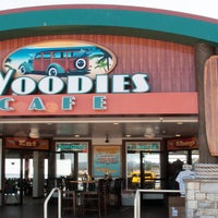 Снимок сделан в Woodies Café пользователем Woodies Café 9/30/2014