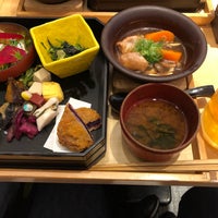Photo taken at Kyo-oyasai-bar Mei by Boyet P. on 12/23/2018