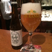 Photo taken at Belgian Beer Houblon by Boyet P. on 2/23/2017