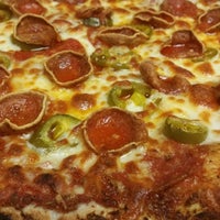 Снимок сделан в Sammy&amp;#39;s Pizza пользователем Gina B. 9/11/2015