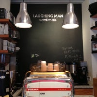 Photo prise au Laughing Man Coffee &amp;amp; Tea par Jonathan P. le9/28/2012