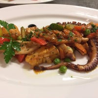 4/27/2017 tarihinde Restaurant Mirellieziyaretçi tarafından Restaurant Mirellie'de çekilen fotoğraf