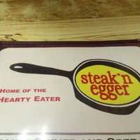 Photo taken at Steak&amp;#39;n Egger by Greg M. on 1/14/2013