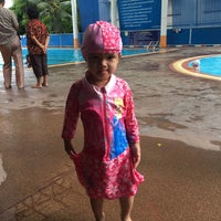 Photo taken at Bansomdejchaopraya Rajabhat Swimming Pool by aounn🍭 on 6/10/2016